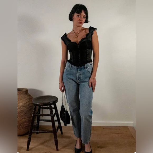 ROLLA’S Classic High Rise Straight Jeans in Mid Vintage Blue - Picture 2 of 16